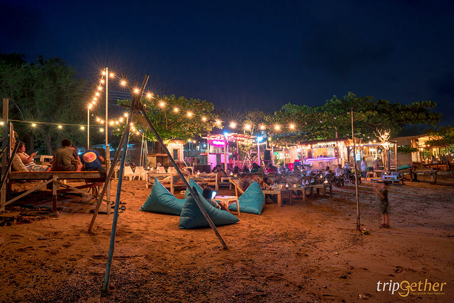 เกาะล้านยามค่ำคืน – มีอะไรทำบ้างหลังพระอาทิตย์ตก